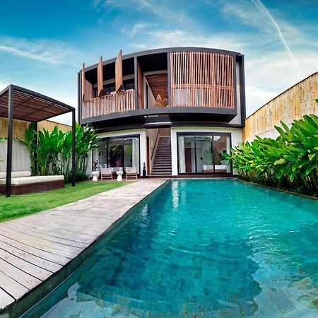 New 4 Bedroom 5 Min Walk To Berawa Beach Enclosed Livng Чангу Экстерьер фото