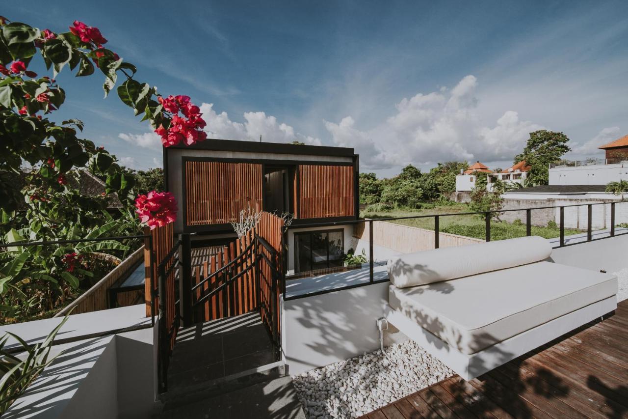 New 4 Bedroom 5 Min Walk To Berawa Beach Enclosed Livng Чангу Экстерьер фото
