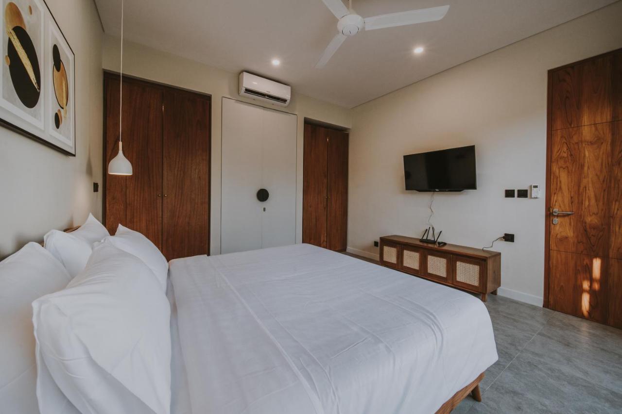 New 4 Bedroom 5 Min Walk To Berawa Beach Enclosed Livng Чангу Экстерьер фото