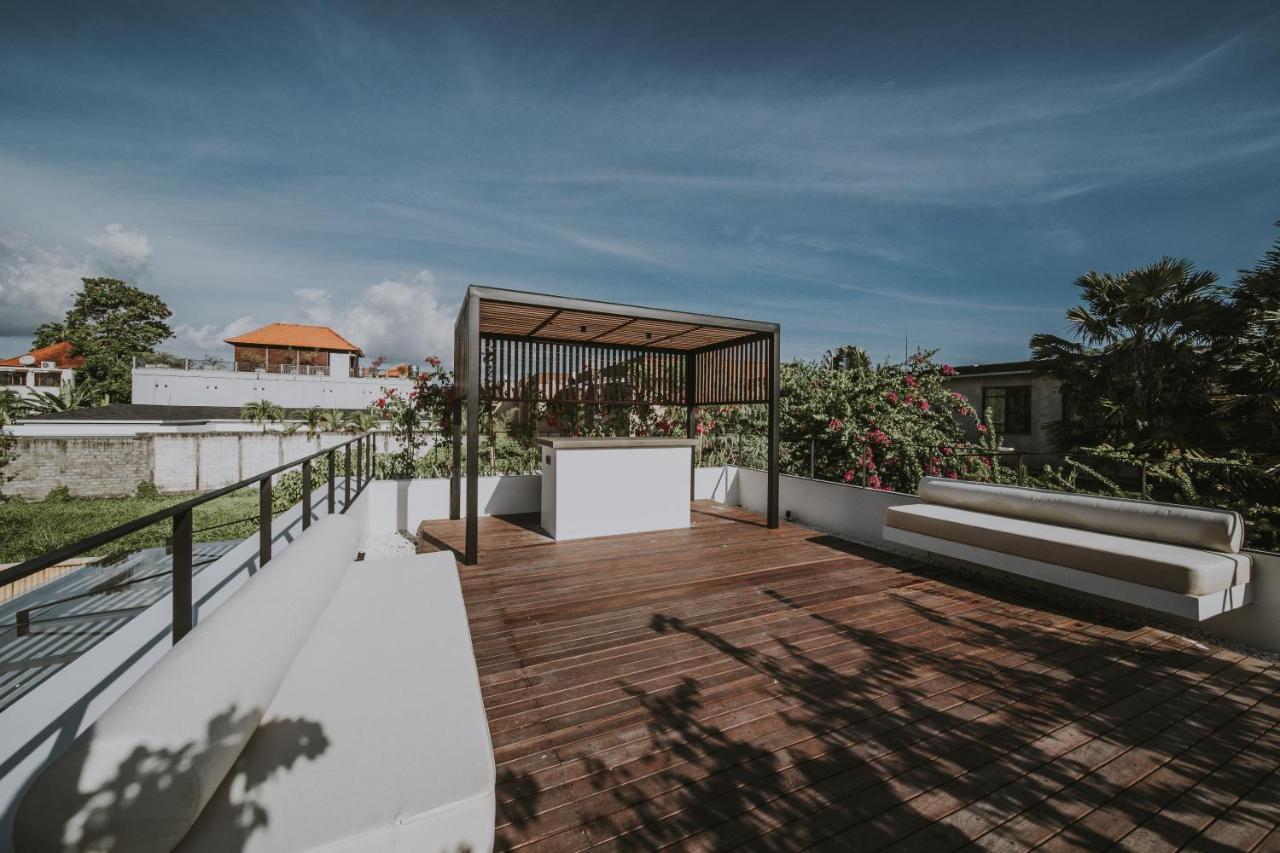 New 4 Bedroom 5 Min Walk To Berawa Beach Enclosed Livng Чангу Экстерьер фото