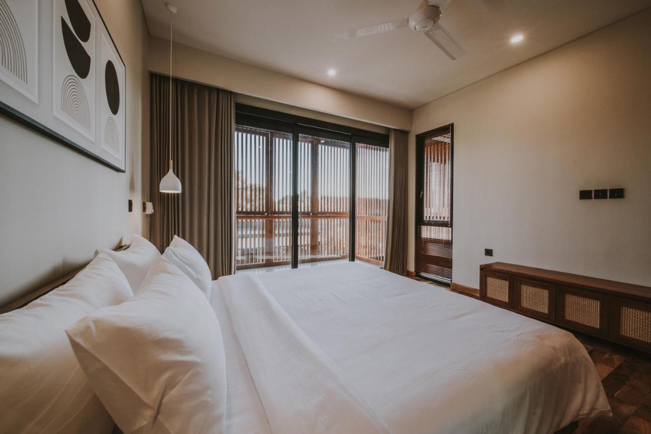 New 4 Bedroom 5 Min Walk To Berawa Beach Enclosed Livng Чангу Экстерьер фото