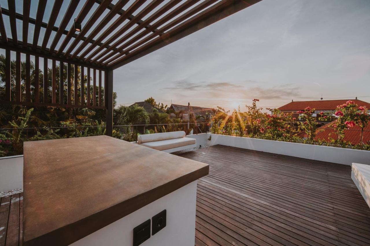 New 4 Bedroom 5 Min Walk To Berawa Beach Enclosed Livng Чангу Экстерьер фото